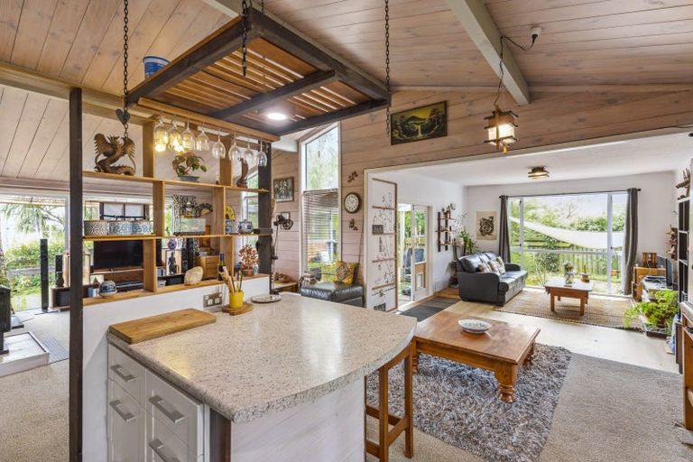 Photo of property in 5 Marere Avenue, Paraparaumu, 5032