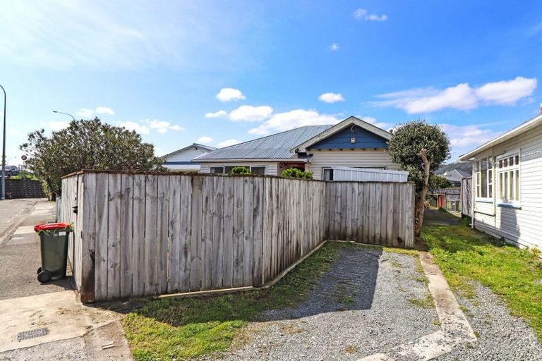 Photo of property in 48 Connolly Street, Boulcott, Lower Hutt, 5010