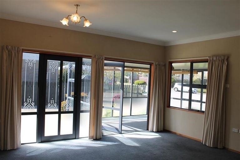 Photo of property in 41 Vogel Place, Waikiwi, Invercargill, 9810