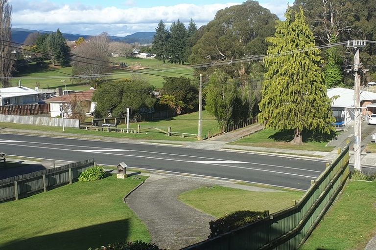 Photo of property in 88b Kawaha Point Road, Kawaha Point, Rotorua, 3010