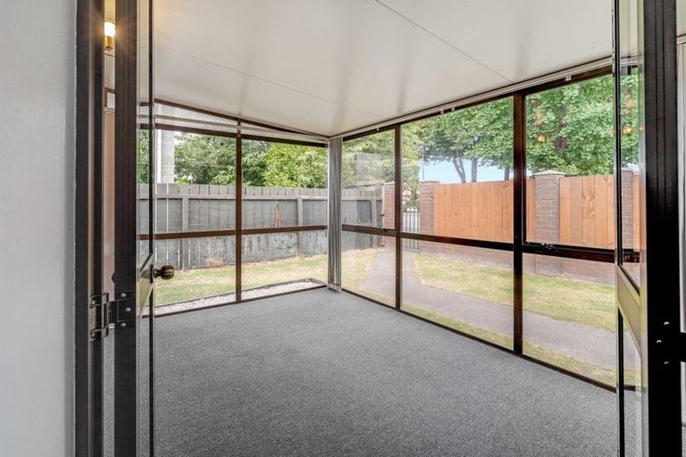 Photo of property in 2/218 Lincoln Road, Addington, Christchurch, 8024