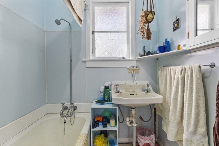 Photo of property in 85 Whitcombe Road, Opunake, 4616