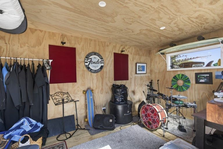 Photo of property in 5 Scott Street, Moturoa, New Plymouth, 4310