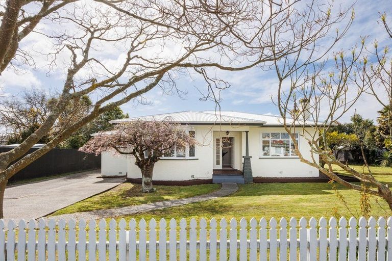 Photo of property in 2 Ongley Street, Feilding, 4702