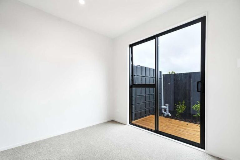 Photo of property in 4/800 Chapel Road, Northpark, Auckland, 2016