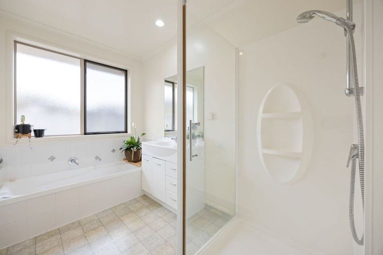 Photo of property in 6 Saint Johns Avenue, Hamilton East, Hamilton, 3216