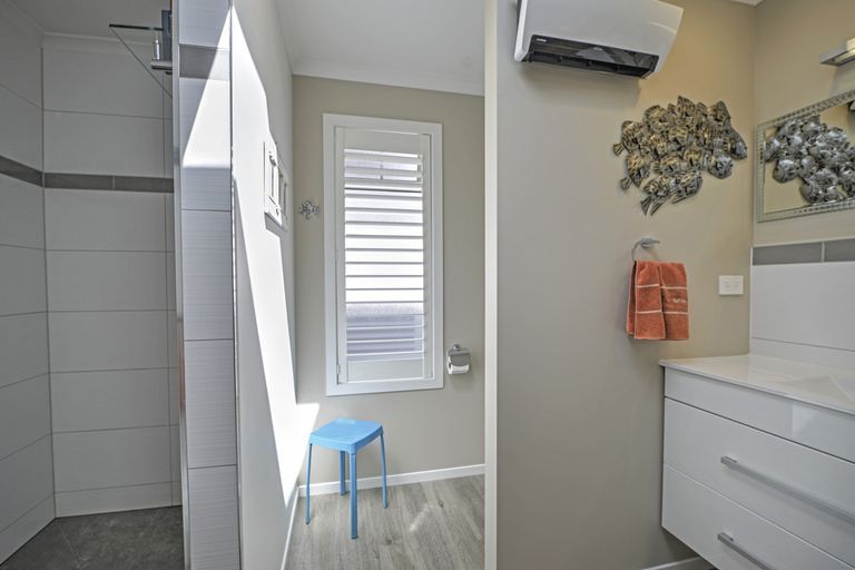 Photo of property in 14 Howard Street, Carterton, 5713