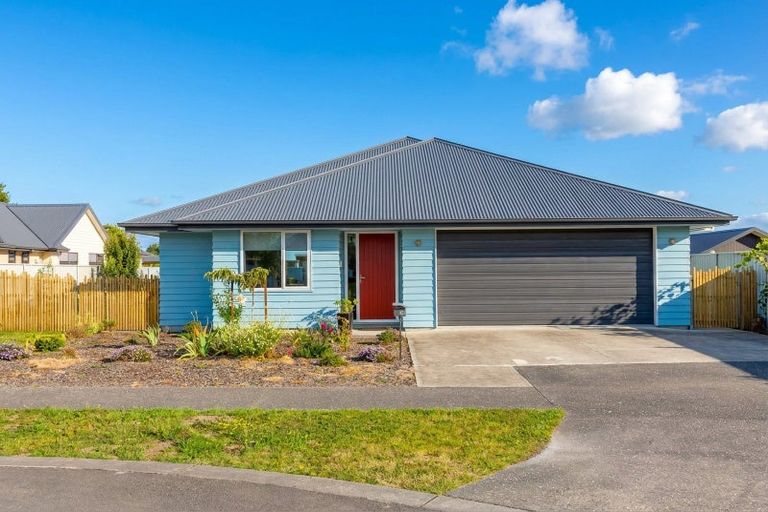 Photo of property in 38 Westwood Avenue, Greytown, 5712