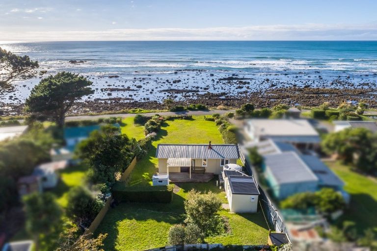 Photo of property in 871 Mataikona Road, Mataikona, Tinui, 5889