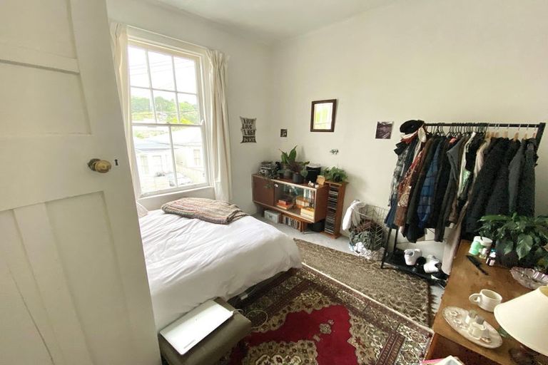 Photo of property in 1/12 Myrtle Crescent, Mount Cook, Wellington, 6021