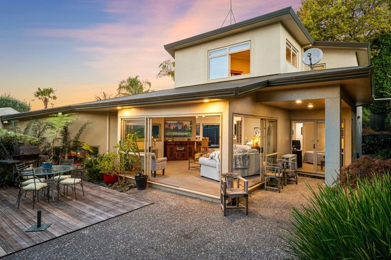 Photo of property in 1/139 Nile Road, Milford, Auckland, 0620