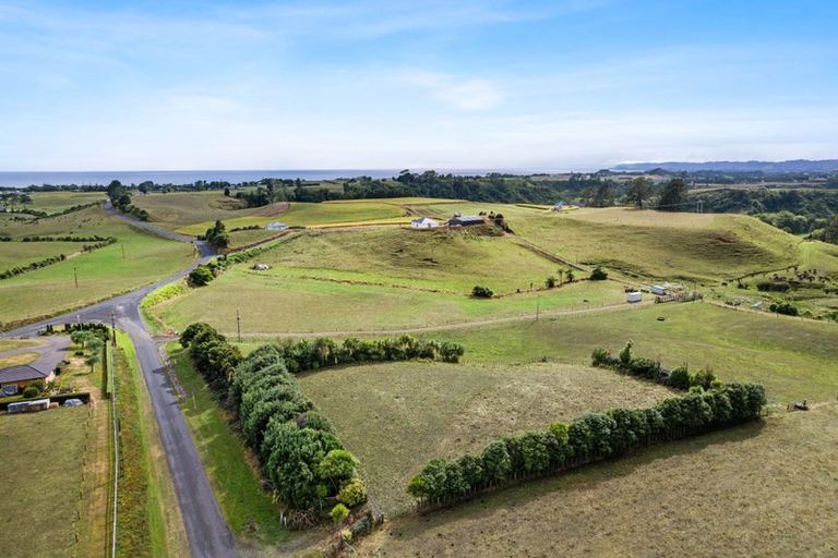 Photo of property in 171 Ohanga Road, Onaero, Urenui, 4383