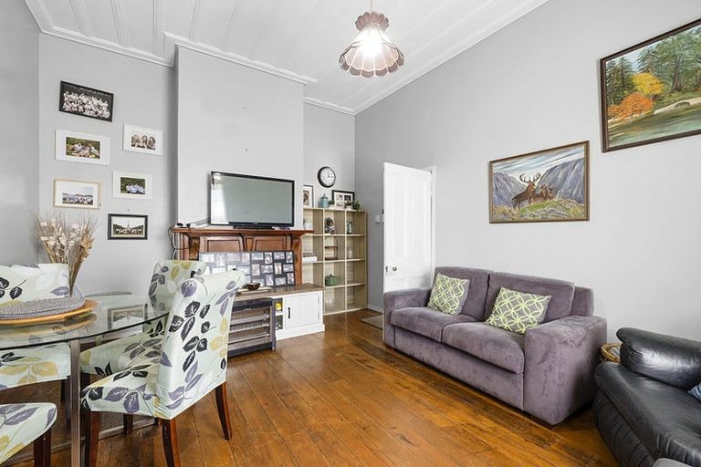 Photo of property in 49 Parris Street, Waitara, 4320