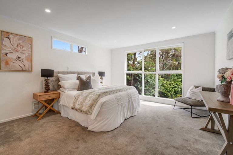 Photo of property in 1/24 Albany Highway, Greenhithe, Auckland, 0632