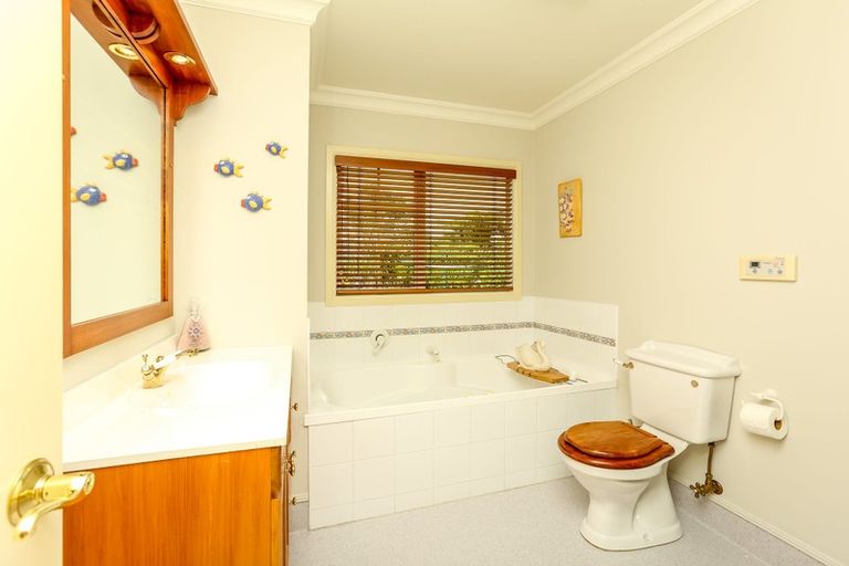 Photo of property in 43b Veale Road, Frankleigh Park, New Plymouth, 4371