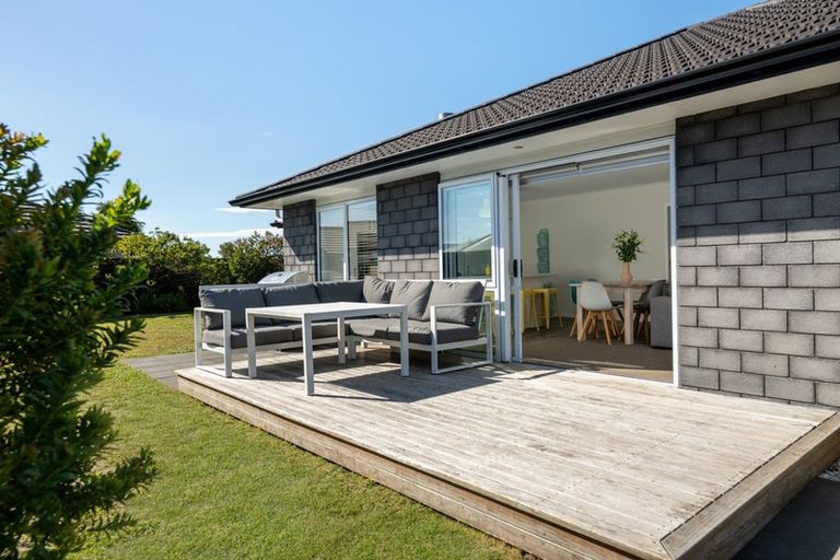 Photo of property in 29 Hebe Crescent, Papamoa Beach, Papamoa, 3118