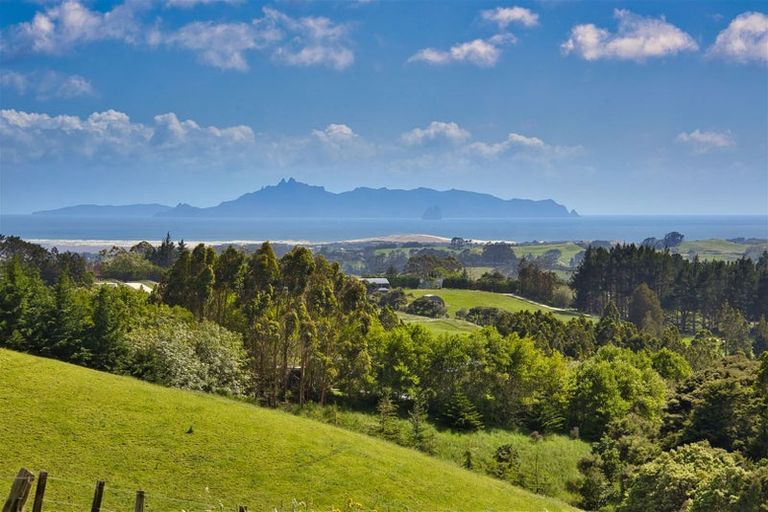 Photo of property in 263 Staniforth Road, Kaiwaka, Wellsford, 0975