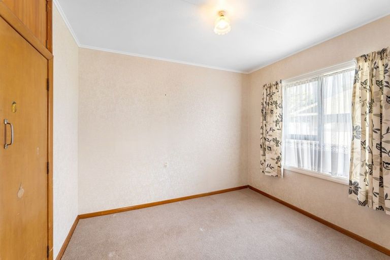 Photo of property in 5 Ashforth Street, Wainuiomata, Lower Hutt, 5014