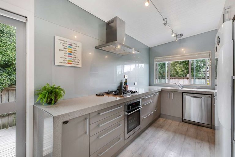 Photo of property in 64 Harrisville Road, Tuakau, 2121