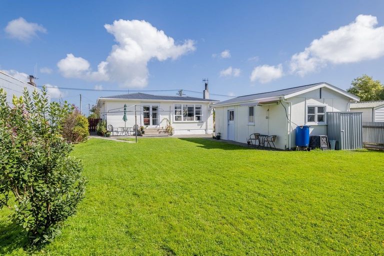 Photo of property in 24 Elizabeth Street, Levin, 5510