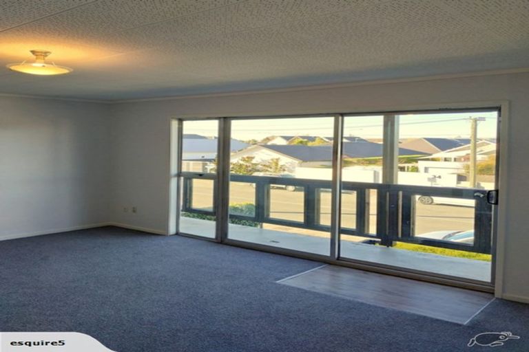 Photo of property in 2/33 Springfield Road, St Albans, Christchurch, 8014