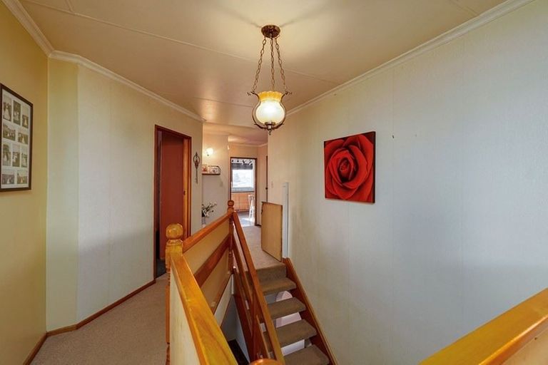 Photo of property in 2 Clutha Street, Alexandra, 9320