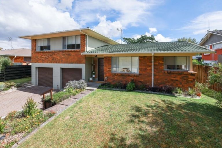 Photo of property in 49 Pulham Crescent, Queenwood, Hamilton, 3210