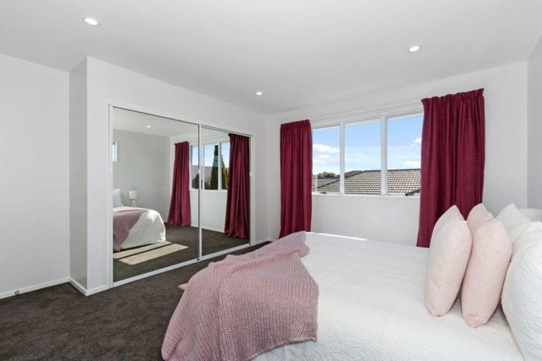 Photo of property in 22 Beauford Place, Parklands, Christchurch, 8083