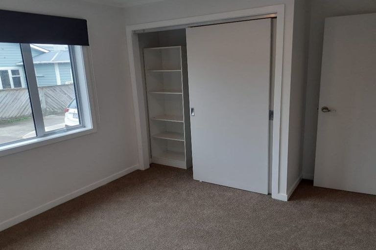 Photo of property in 10a Stone Street, Miramar, Wellington, 6022