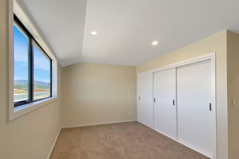 Photo of property in 10 Jack Adamson Drive, Twizel, 7901