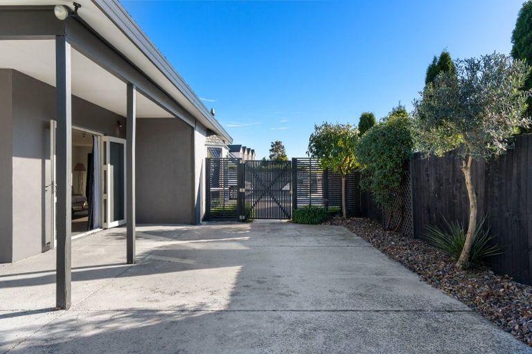 Photo of property in 39 Beauford Place, Parklands, Christchurch, 8083