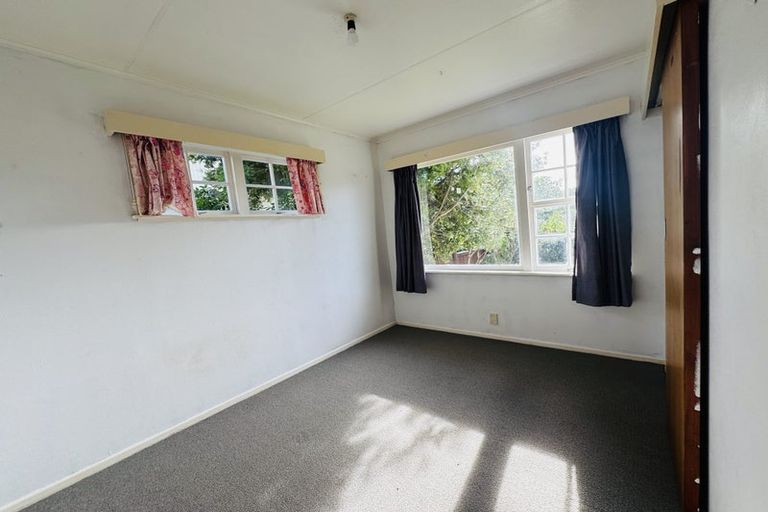 Photo of property in 36 Holland Street, Wainuiomata, Lower Hutt, 5014