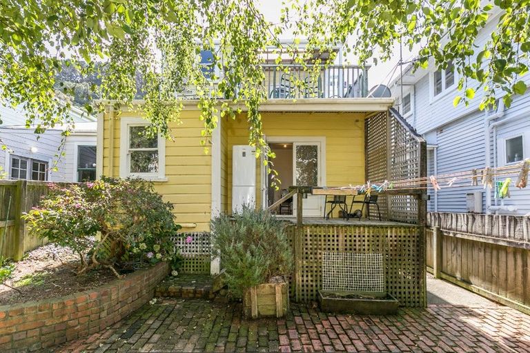 Photo of property in 12 Goring Street, Thorndon, Wellington, 6011