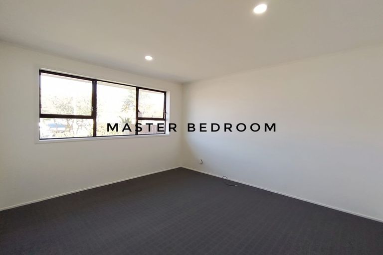 Photo of property in 13 Tangelo Place, Bucklands Beach, Auckland, 2012
