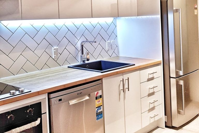 Photo of property in 6 Victoria Street, Hawera, 4610