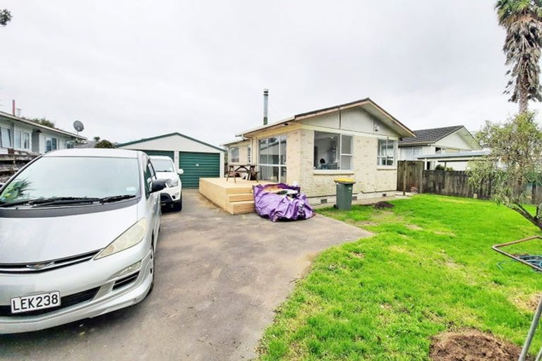 Photo of property in 56 Tabitha Crescent, Henderson, Auckland, 0612