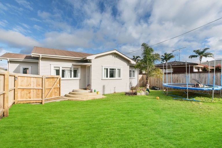 Photo of property in 96 Harris Street, Pukekohe, 2120