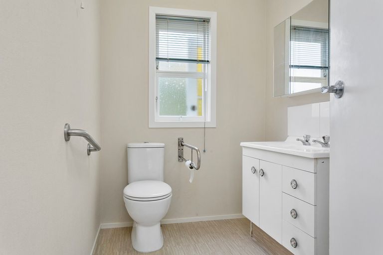 Photo of property in 2 College Street, Te Awamutu, 3800