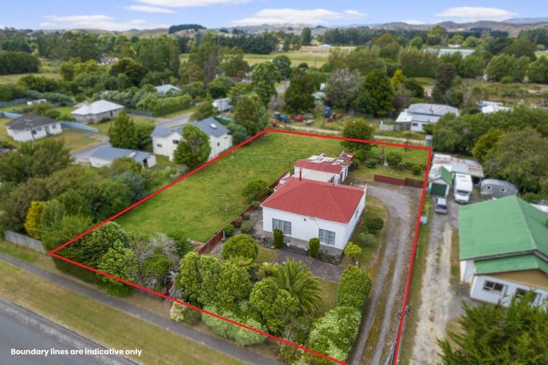 Photo of property in 28 Tay Street, Woodville, 4920