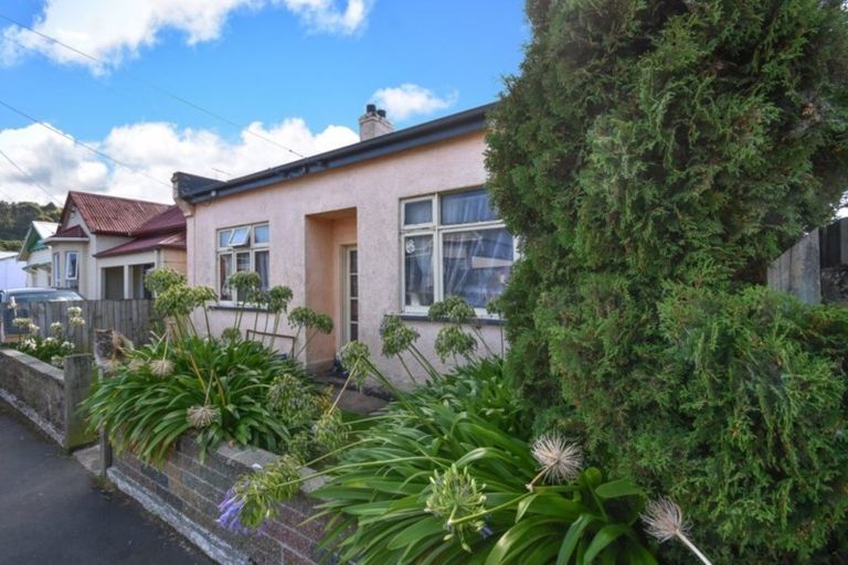 Photo of property in 31 Pencarrow Street, Caversham, Dunedin, 9012