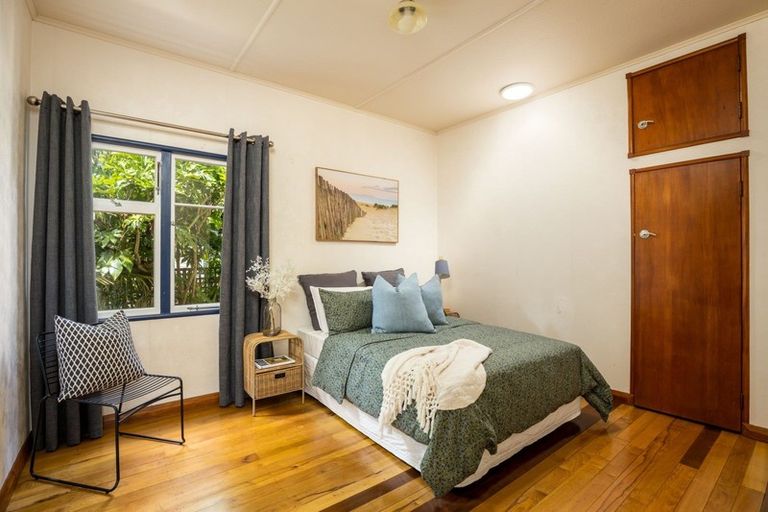 Photo of property in 65 Paynters Avenue, Strandon, New Plymouth, 4312