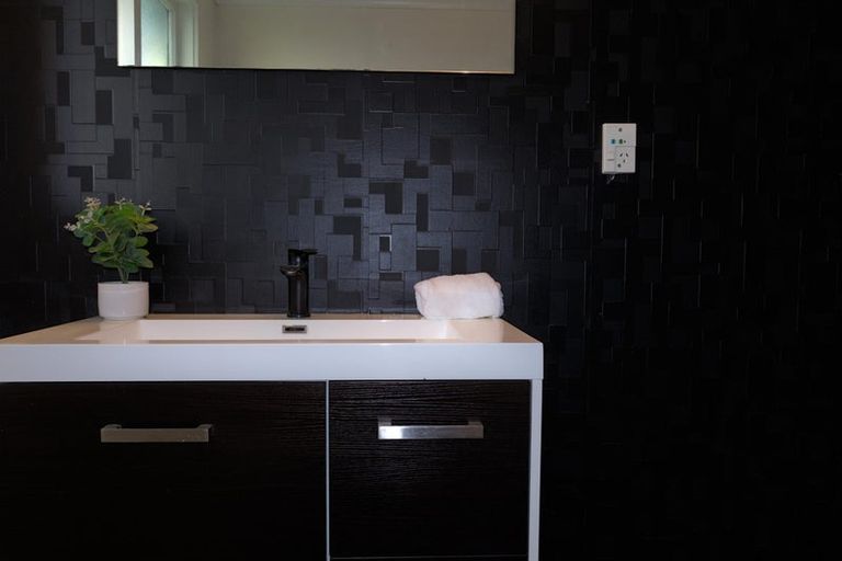 Photo of property in 88 Johnson Street, Milton, 9220