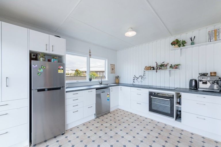 Photo of property in 15a Chisnall Street, Richmond, 7020