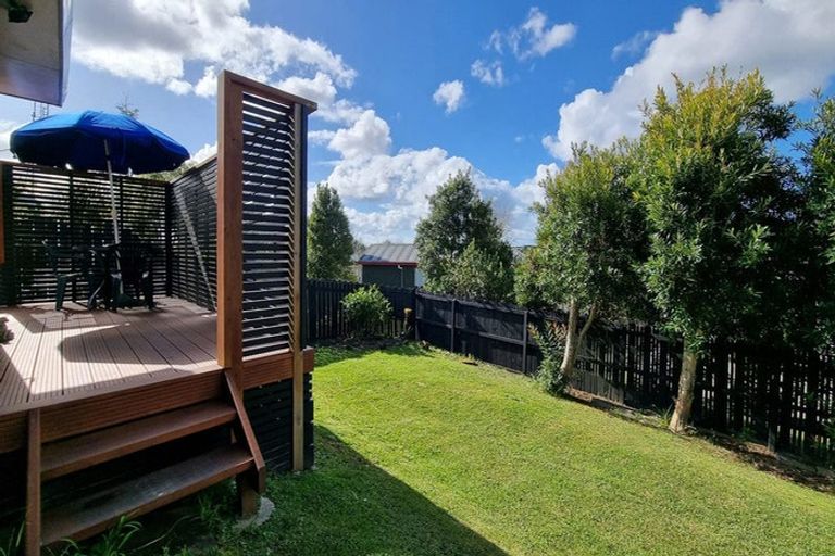 Photo of property in 8 Owl Court, Unsworth Heights, Auckland, 0632