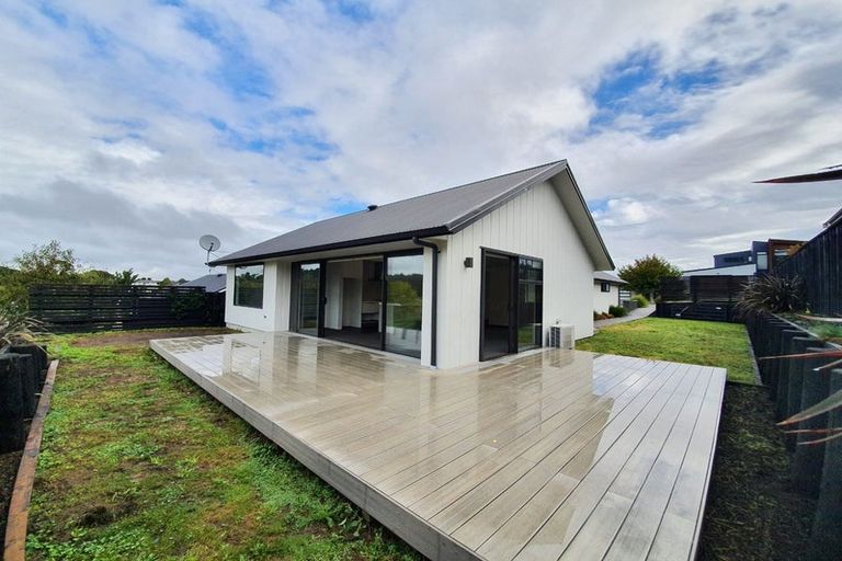 Photo of property in 14 Stile Place, Pukekohe, 2120