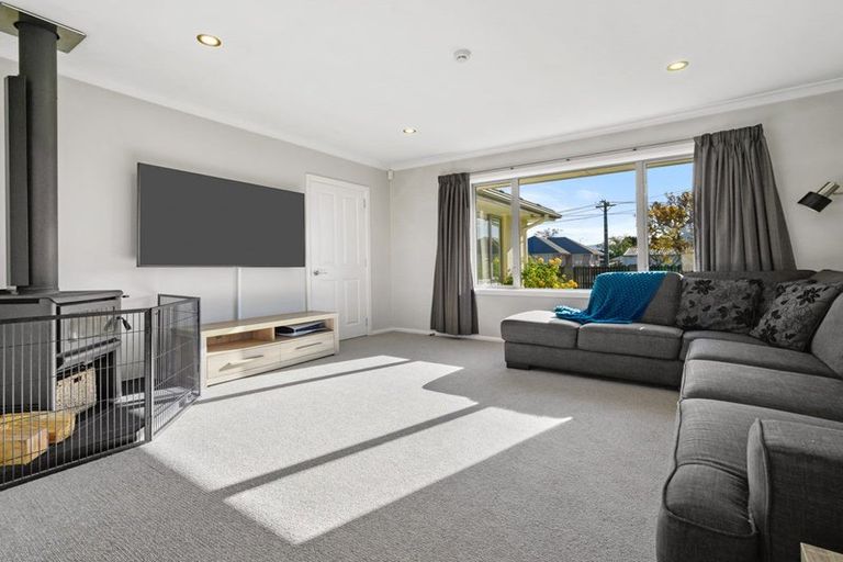 Photo of property in 36 Appleby Crescent, Burnside, Christchurch, 8053