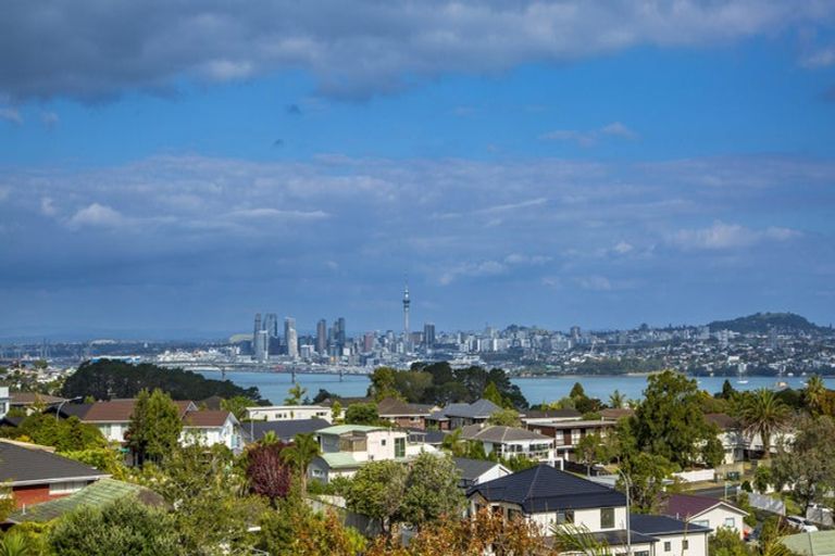 Photo of property in 18/166 Mokoia Road, Chatswood, Auckland, 0626