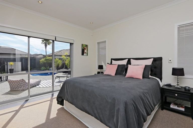 Photo of property in 14 Orotu Drive, Poraiti, Napier, 4112