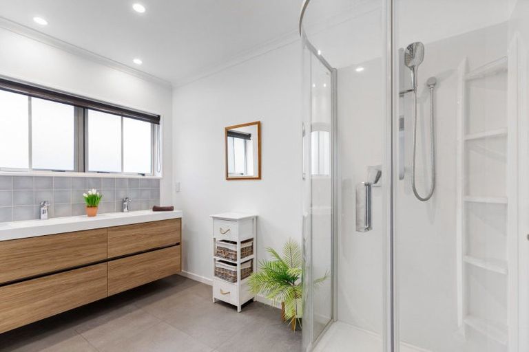 Photo of property in 2/492 Otumoetai Road, Otumoetai, Tauranga, 3110