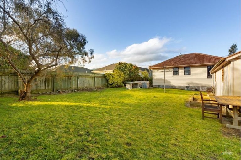 Photo of property in 11 Hildreth Street, Trentham, Upper Hutt, 5018